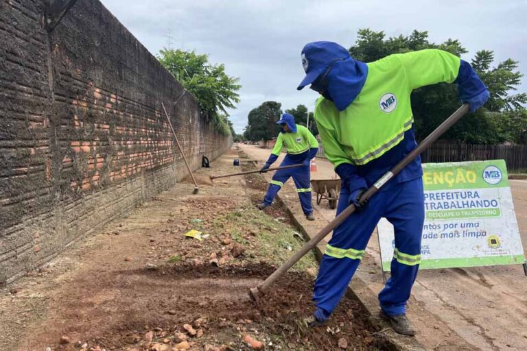 Prefeitura intensifica limpeza urbana nos bairros Marcos Freire e Ronaldo Aragão em Porto Velho