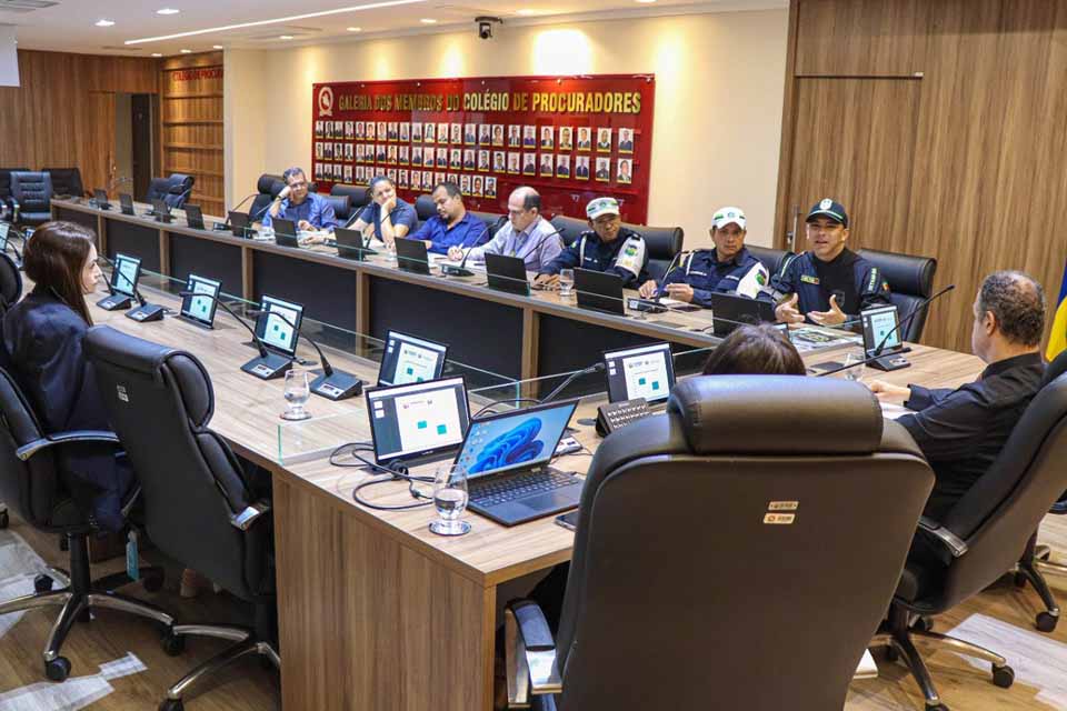 <div style="
                font-size: 18px;
                font-weight: bold;
                color: #0073aa;
                margin-bottom: 5px;
                text-transform: uppercase;
            ">FISCALIZAÇÃO</div>MPRO articula operação com trânsito e hospital para reduzir acidentes no Carnaval em Porto Velho