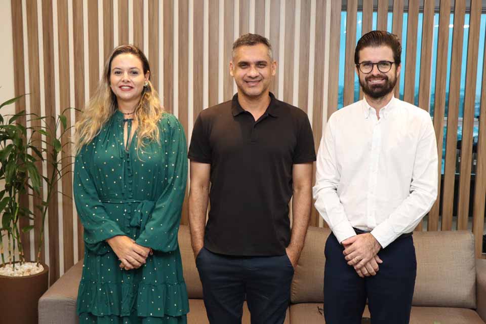 <div style="
                font-size: 18px;
                font-weight: bold;
                color: #0073aa;
                margin-bottom: 5px;
                text-transform: uppercase;
            ">FISCALIZAÇÃO</div>MPRO e CRMV-RO articulam cooperação para reprimir exercício ilegal da medicina veterinária em Rondônia