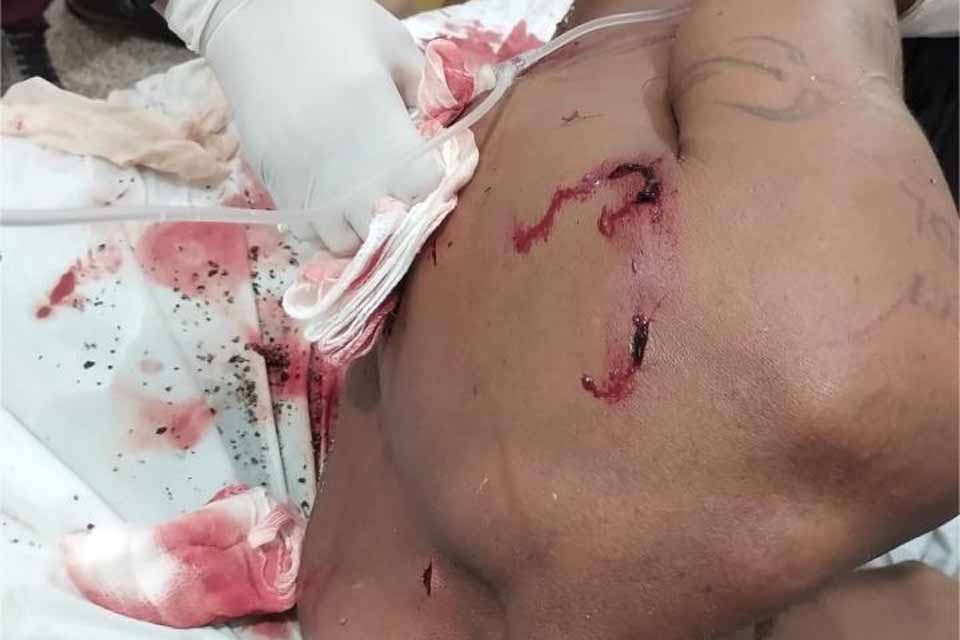 <div style="
                font-size: 18px;
                font-weight: bold;
                color: #0073aa;
                margin-bottom: 5px;
                text-transform: uppercase;
            ">TENTATIVA DE HOMICÍDIO</div>Polícia Militar registra tentativa de homicídio com faca e vítima sofre cinco perfurações em Pimenta Bueno