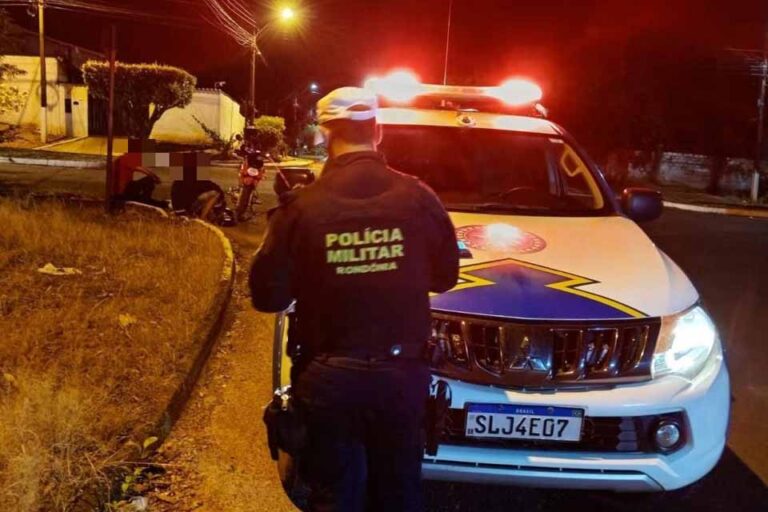 Fiscalização da PM em Cacoal resulta na apreensão de entorpecente e condução de adulto e adolescente