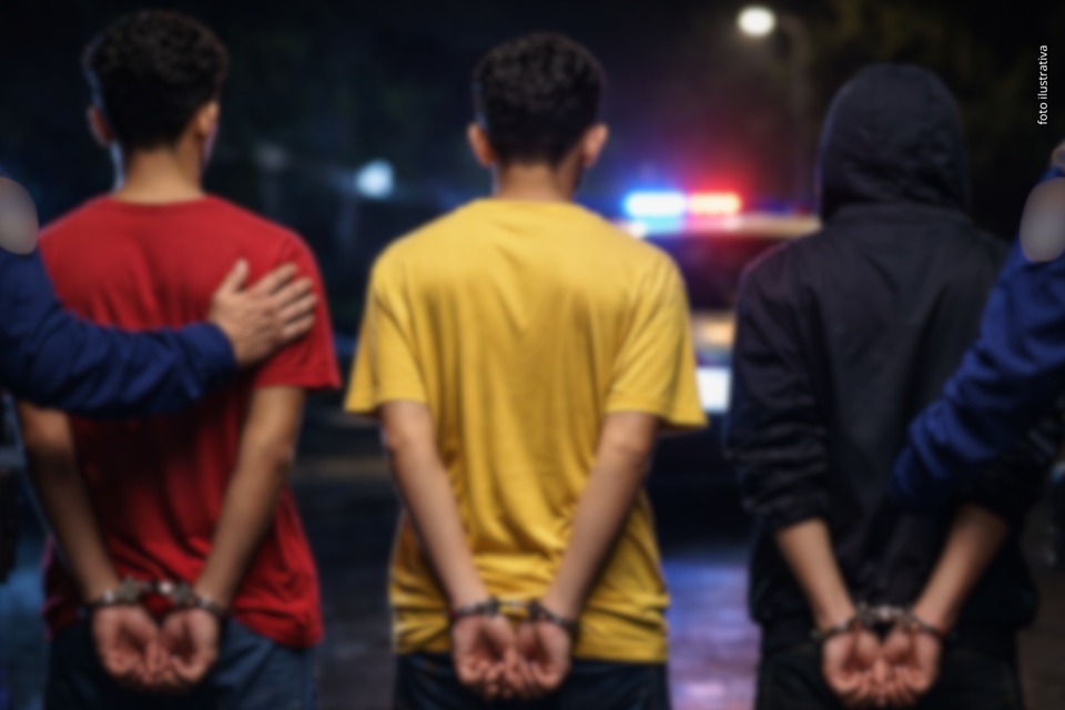 <div style="
                font-size: 18px;
                font-weight: bold;
                color: #0073aa;
                margin-bottom: 5px;
                text-transform: uppercase;
            ">SEGURANÇA PÚBLICA</div>PMRO recupera celulares roubados e apreende menores após assalto na região da Madeira-Mamoré em Porto Velho