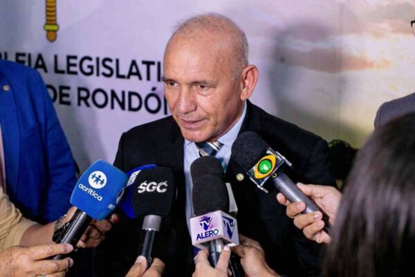 Defesa afirma que Ezequiel Neiva não está inelegível e relata tramitação de recurso no TJ-RO