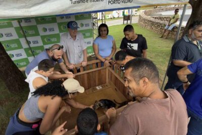 Feira de adoção da Prefeitura de Porto Velho registra mais de 30 cães e gatos adotados no Parque da Cidade