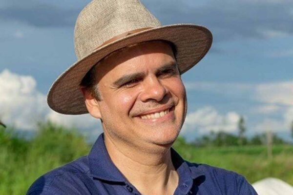 Alan Queiroz destina R$ 1,4 milhão para compra de medicamentos e reforço da farmácia básica em Pimenta Bueno