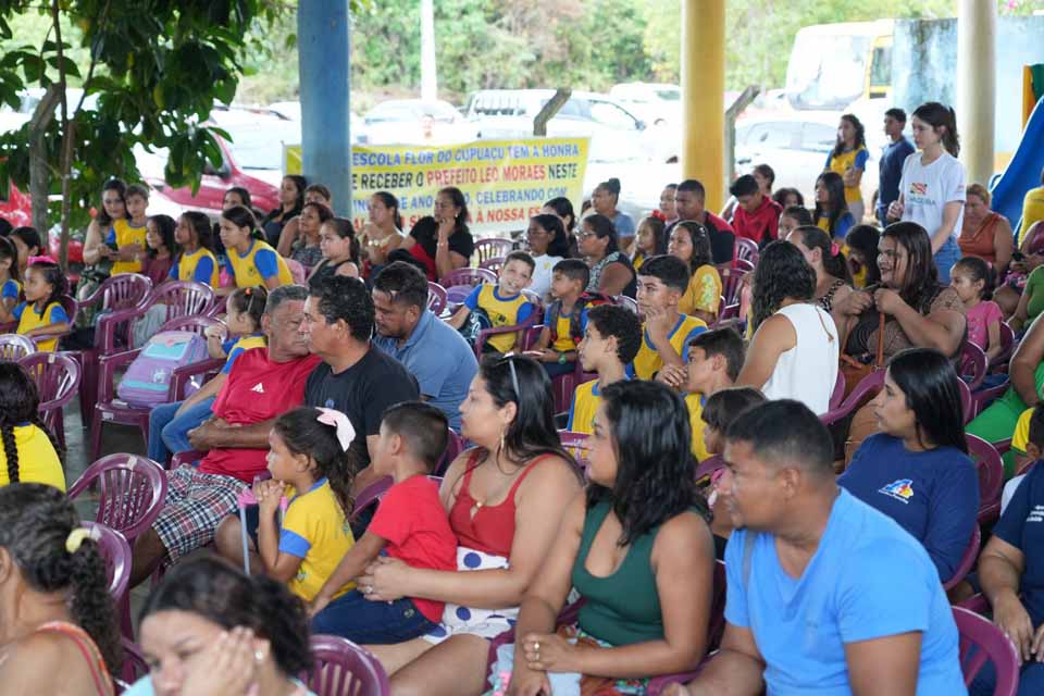 <div style="
                font-size: 18px;
                font-weight: bold;
                color: #0073aa;
                margin-bottom: 5px;
                text-transform: uppercase;
            ">EDUCAÇÃO</div>Ano letivo de 2026 é iniciado em escolas da zona rural de Porto Velho com entrega de uniformes e kits