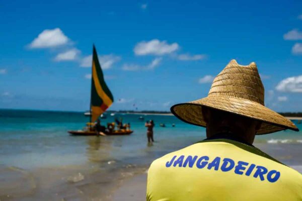 Projeto aprovado no Senado redefine regras para agências de turismo receptivo e segue à Câmara