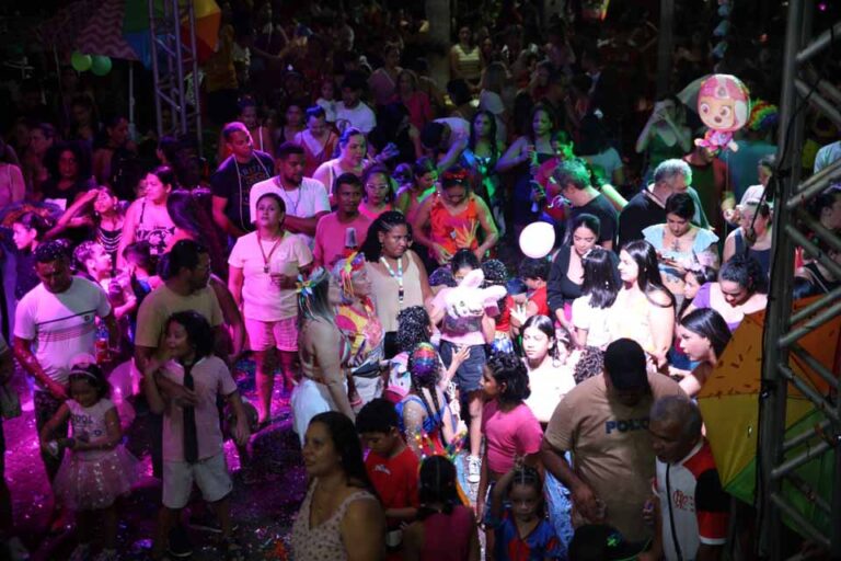 Curumim Folia 2026 reúne famílias no Mercado Cultural com programação infantil gratuita e segura em Porto Velho