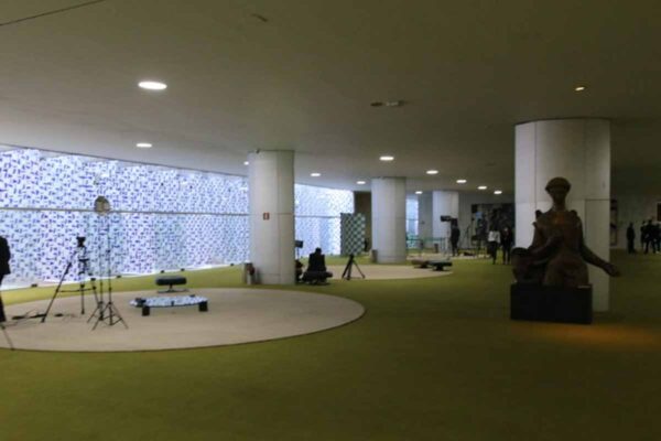 Entidades de jornalistas cobram apuração após repórter relatar hostilidade na Câmara