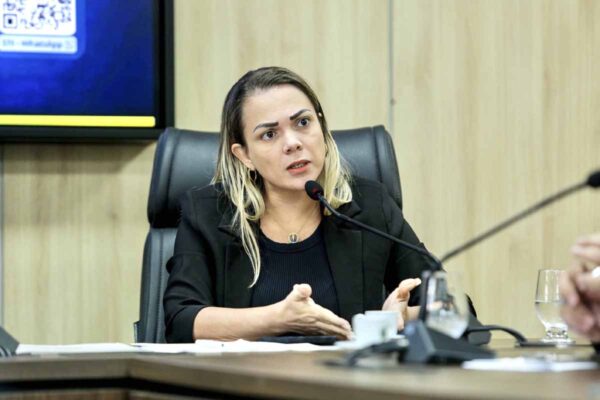 Cláudia de Jesus apresenta indicações para reforçar segurança pública em Nova Mamoré