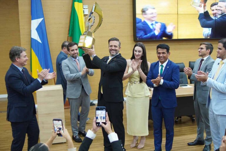 Alero recebe Prêmio Assembleia Cidadã e adota selo institucional após reconhecimento nacional da Unale