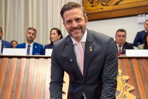 Delegado Lucas assume vice-presidência do Parlamento Amazônico no biênio 2026/2027