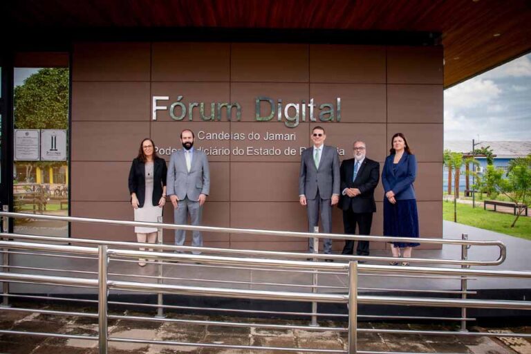 Fórum Digital do TJRO em Candeias é apresentado a desembargador do TJDFT durante inspeção do CNJ