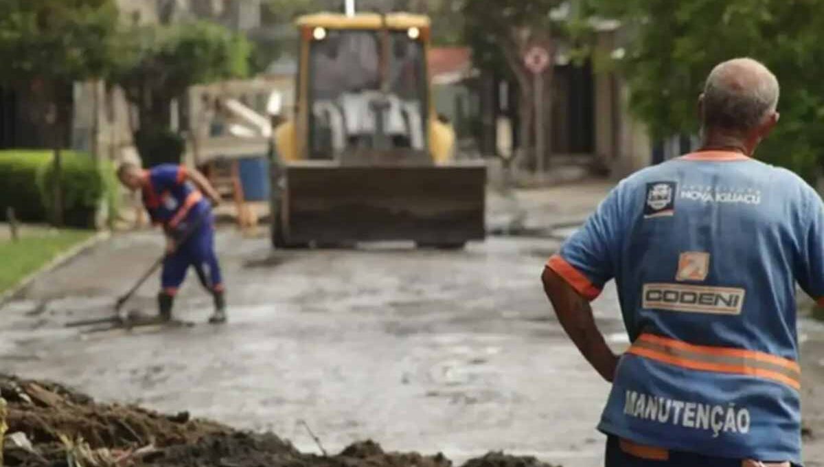 Governo do Rio mobiliza Defesa Civil para atender municípios afetados por chuvas intensas