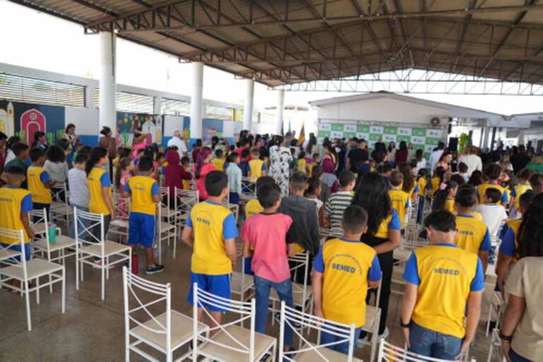 Ano letivo 2026 começa em Porto Velho com 42 mil alunos, premiação com bicicletas e novos uniformes