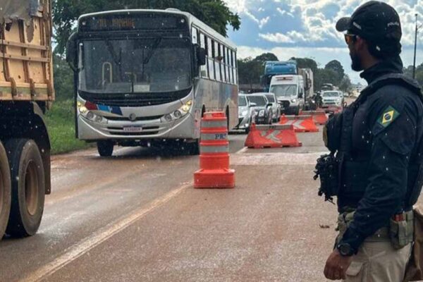 PRF intensifica fiscalização nas rodovias de Rondônia durante a Operação Carnaval 2026
