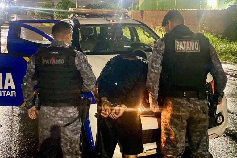 Polícia Militar recupera motocicleta roubada e prende suspeito após perseguição em Rolim de Moura