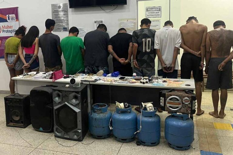 Operação da Polícia Militar em Buritis apreende drogas, simulacros e prende suspeitos por tráfico