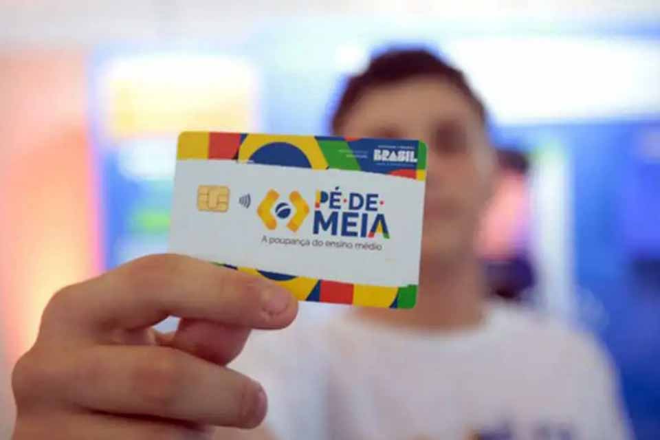 <div style="
                font-size: 18px;
                font-weight: bold;
                color: #0073aa;
                margin-bottom: 5px;
                text-transform: uppercase;
            ">BOLSA DE ESTUDOS</div>MEC abre cadastro do Pé-de-Meia Licenciaturas 2026 a partir desta terça-feira