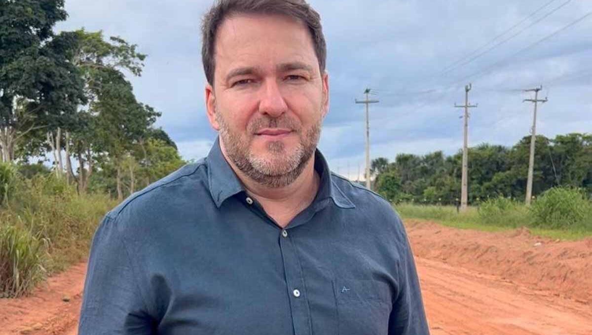 DER inicia recuperação da RO-459 após solicitação do deputado Alex Redano em Alto Paraíso