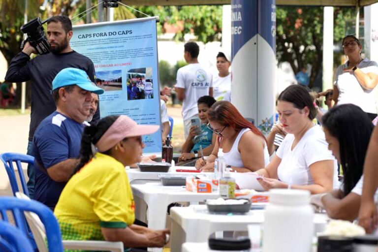 Prefeitura leva serviços de saúde mental ao Skate Parque com caminhada “CAPS Fora do CAPS”