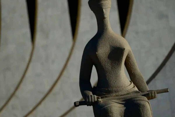 STF autoriza Polícia Federal a retomar investigações sobre fraudes no Banco Master