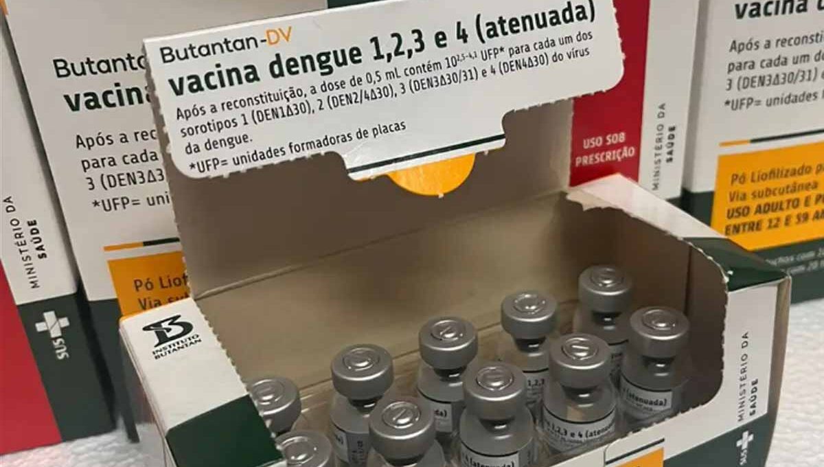 Vacina contra a dengue começa a ser distribuída nos municípios do Rio de Janeiro