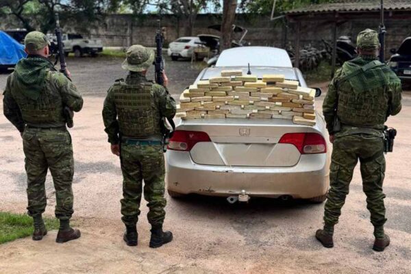 Operação Protetor das Divisas apreende mais de 52 kg de pasta base de cocaína em Guajará-Mirim