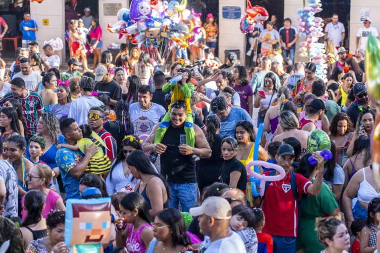 Bloco Porto Fla Urubuzada desfila nesta quinta (12) no circuito da Avenida Pinheiro Machado em Porto Velho