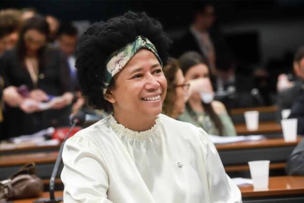 Curso do Projeto Cidadania Plena capacita profissionais de educação inclusiva em Ariquemes