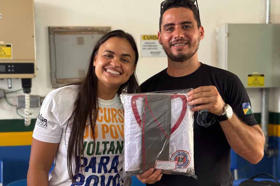 <div style="
                font-size: 18px;
                font-weight: bold;
                color: #0073aa;
                margin-bottom: 5px;
                text-transform: uppercase;
            ">UNIFORME ESCOLAR</div>Emenda de R$ 348 mil garante uniformes para alunos do Colégio Tiradentes da PM em Guajará-Mirim