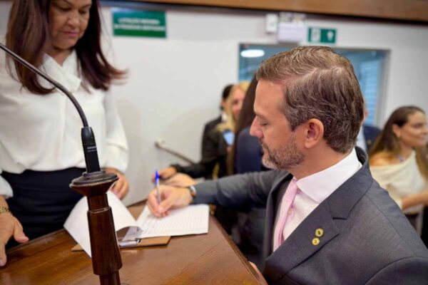 Delegado Lucas assume vice-presidência do Parlamento Amazônico no biênio 2026/2027