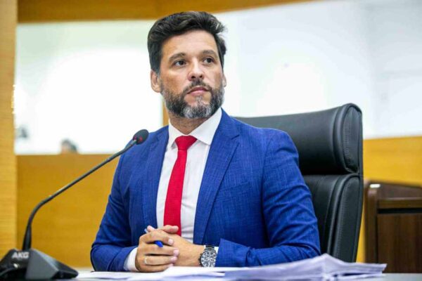 Projeto de Delegado Camargo autoriza abatimento de até 30% do IPVA com pedágio pago em Rondônia
