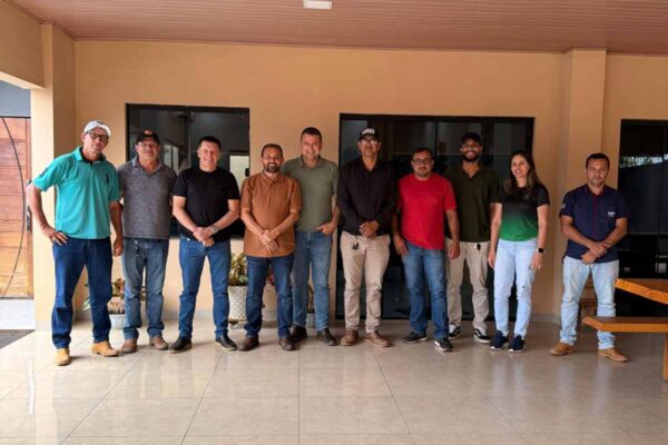 Laerte Gomes entrega equipamentos esportivos e reforça apoio à Diretoria de Esportes em Urupá