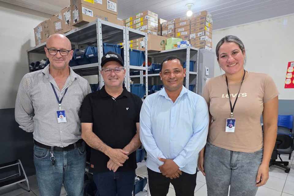 <div style="
                font-size: 18px;
                font-weight: bold;
                color: #0073aa;
                margin-bottom: 5px;
                text-transform: uppercase;
            ">SAÚDE PÚBLICA</div>Emenda de R$ 500 mil fortalece saúde de Machadinho D’Oeste com medicamentos e pré-natal no 5º BEC