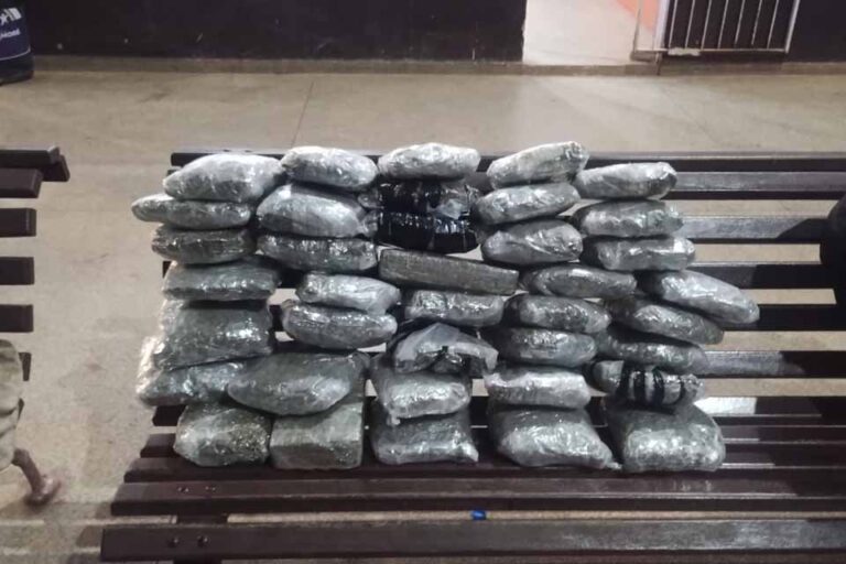 Adolescente é apreendido com 20 kg de maconha no terminal rodoviário de Nova Mamoré durante operação na fronteira