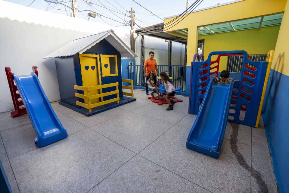 <div style="
                font-size: 18px;
                font-weight: bold;
                color: #0073aa;
                margin-bottom: 5px;
                text-transform: uppercase;
            ">EDUCAÇÃO</div>Ano letivo 2026 começa na rede municipal de Porto Velho com mais de 42 mil alunos matriculados