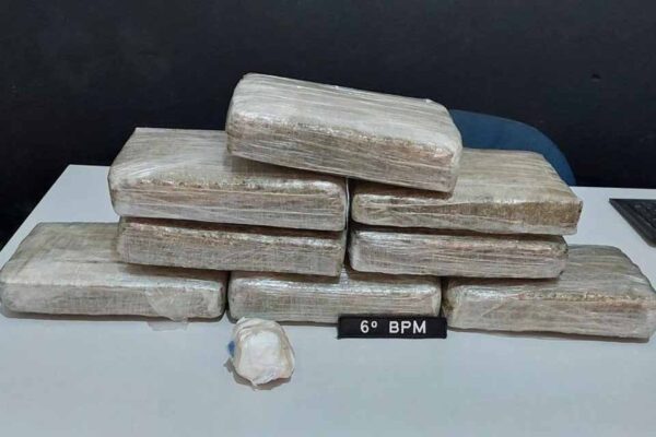 PMRO e Polícia Civil apreendem 8 kg de drogas e interceptam rota do tráfico em Guajará-Mirim