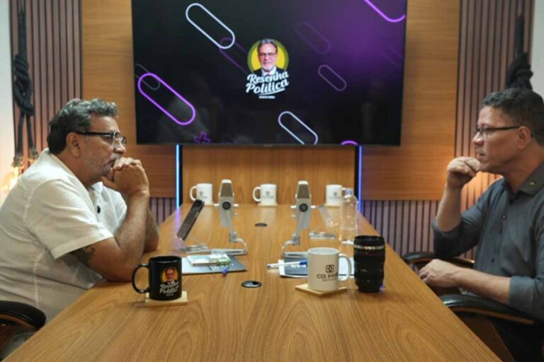 Um ano no ar: podcast Resenha Política reúne mais de 100 entrevistas com autoridades e especialistas desde a estreia em fevereiro de 2025