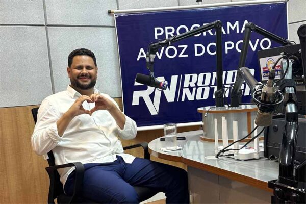 Samuel Costa rejeita rótulo de “balão de ensaio”, mira o Governo, dispara contra “cartéis” na saúde e “caciques” do sistema eleitoral