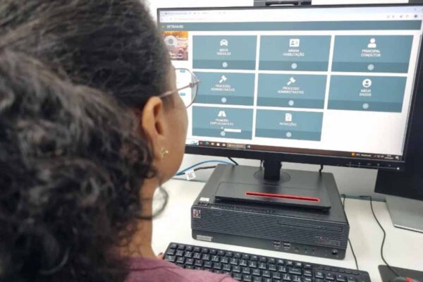 Central de Serviços do Detran-RO amplia atendimento digital e reduz necessidade de deslocamento em Rondônia