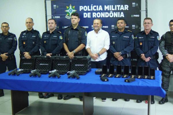 Cirone Deiró destina recursos e Polícia Militar de Rondônia recebe mais de 190 pistolas e equipamentos
