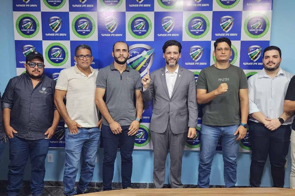 <div style="
                font-size: 18px;
                font-weight: bold;
                color: #0073aa;
                margin-bottom: 5px;
                text-transform: uppercase;
            ">POLÍCIA PENAL</div>Delegado Camargo defende recomposição do efetivo da Polícia Penal após reunião com SINGEPERON em Rondônia