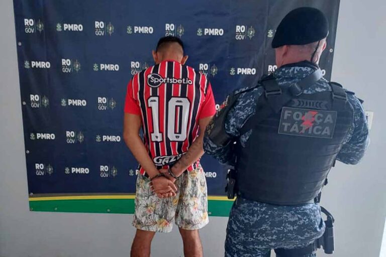 Mandado de prisão é cumprido pela Polícia Militar durante patrulhamento em Ji-Paraná