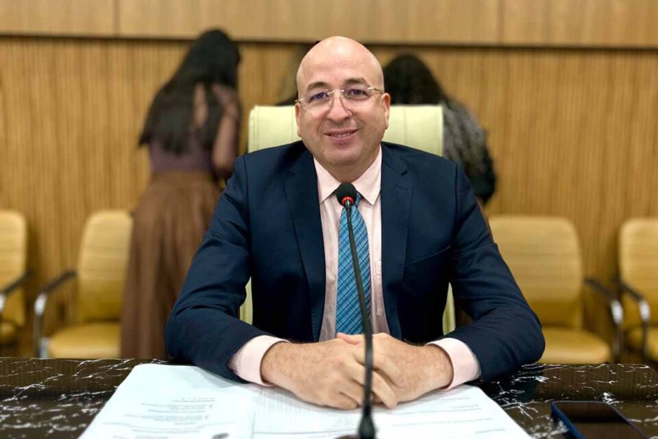 <div style="
                font-size: 18px;
                font-weight: bold;
                color: #0073aa;
                margin-bottom: 5px;
                text-transform: uppercase;
            ">AÇÃO SOCIAL</div>Vereador Gedeão Negreiros realiza ação “Sexta-feira Cidadã no CCI” com atendimentos gratuitos para idosos em Porto Velho