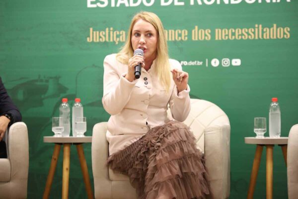Ieda Chaves destaca liderança feminina e defende maior presença de mulheres na política em evento na DPE-RO