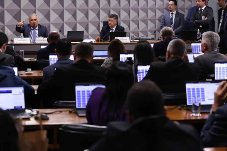 Mendonça restringe acesso da CPMI do INSS a dados de Daniel Vorcaro e manda devolver material à PF