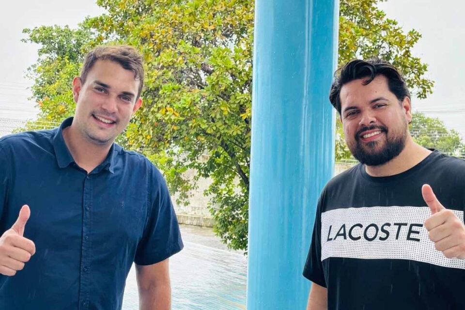 <div style="
                font-size: 18px;
                font-weight: bold;
                color: #0073aa;
                margin-bottom: 5px;
                text-transform: uppercase;
            ">INVESTIMENTO NA SAÚDE</div>R$ 1 milhão destinado por Jean Oliveira reforça compra de medicamentos na saúde de Guajará-Mirim