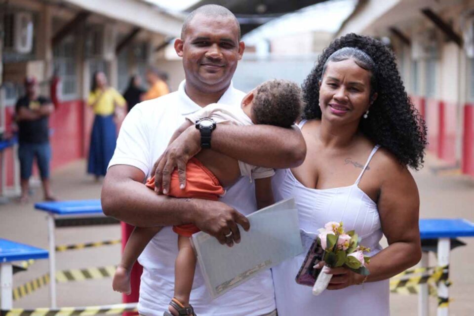 <div style="
                font-size: 18px;
                font-weight: bold;
                color: #0073aa;
                margin-bottom: 5px;
                text-transform: uppercase;
            ">ACESSO À JUSTIÇA</div>Justiça Rápida Itinerante realiza 172 audiências na zona sul de Porto Velho e amplia acesso a serviços