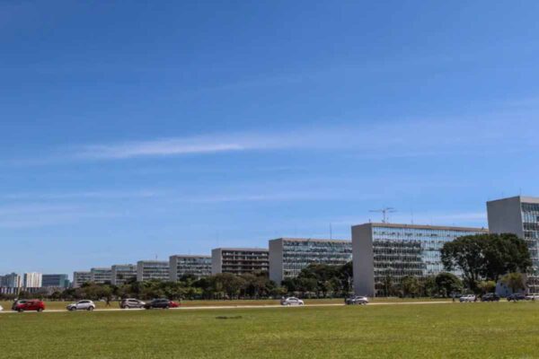 Governo federal detalha bloqueio de R$ 1,6 bilhão no Orçamento de 2026 e mantém restrição de gastos